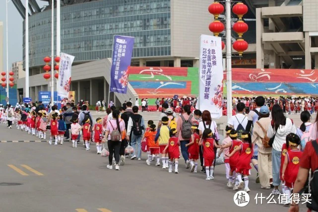 为什么大前锋在比赛中需要特别的体能训练?_0